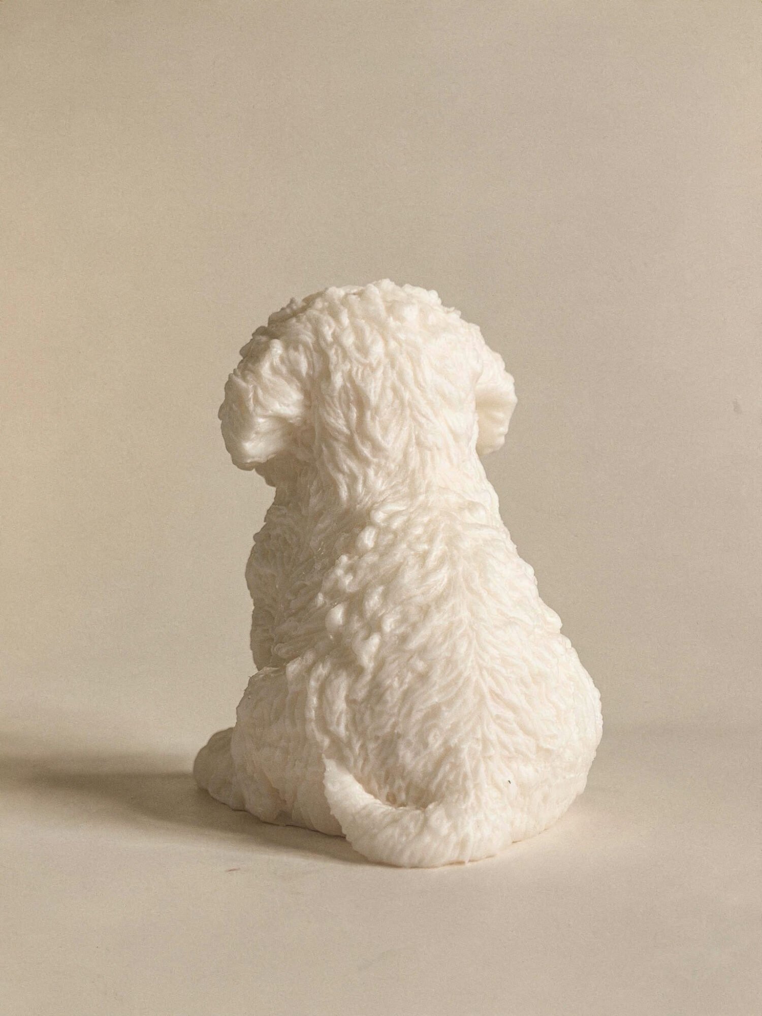 Vela de cão bebé creme com aroma de jasmim